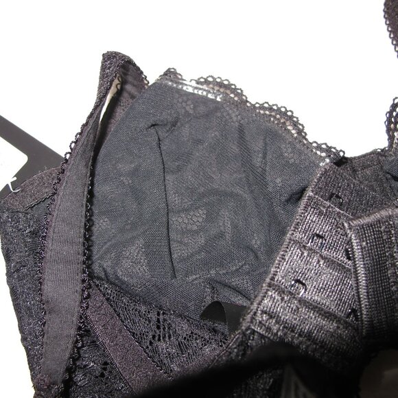 NWT - Frederick's of Hollywood Charlotte Bra - 32D - Picture 13 of 13